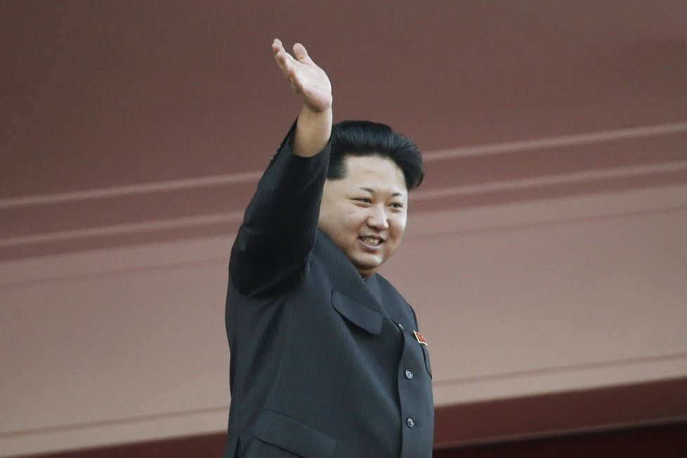 Diktátor Kim Čong-un je se službami hlasatelky nadmíru spokojen.
