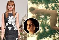 Hvězda z Addamsovy rodiny odhodila oblečení: Nahá Christina Ricci alias Wednesday ve filmu