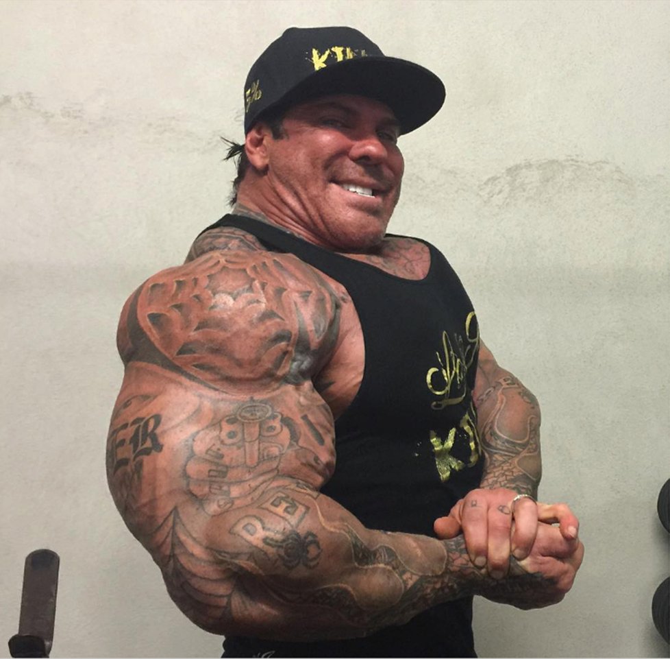 Kulturista Rich Piana (†46) zemřel po dvou týdnech v kómatu. Nikdy se netajil tím, že miluje steroidy.