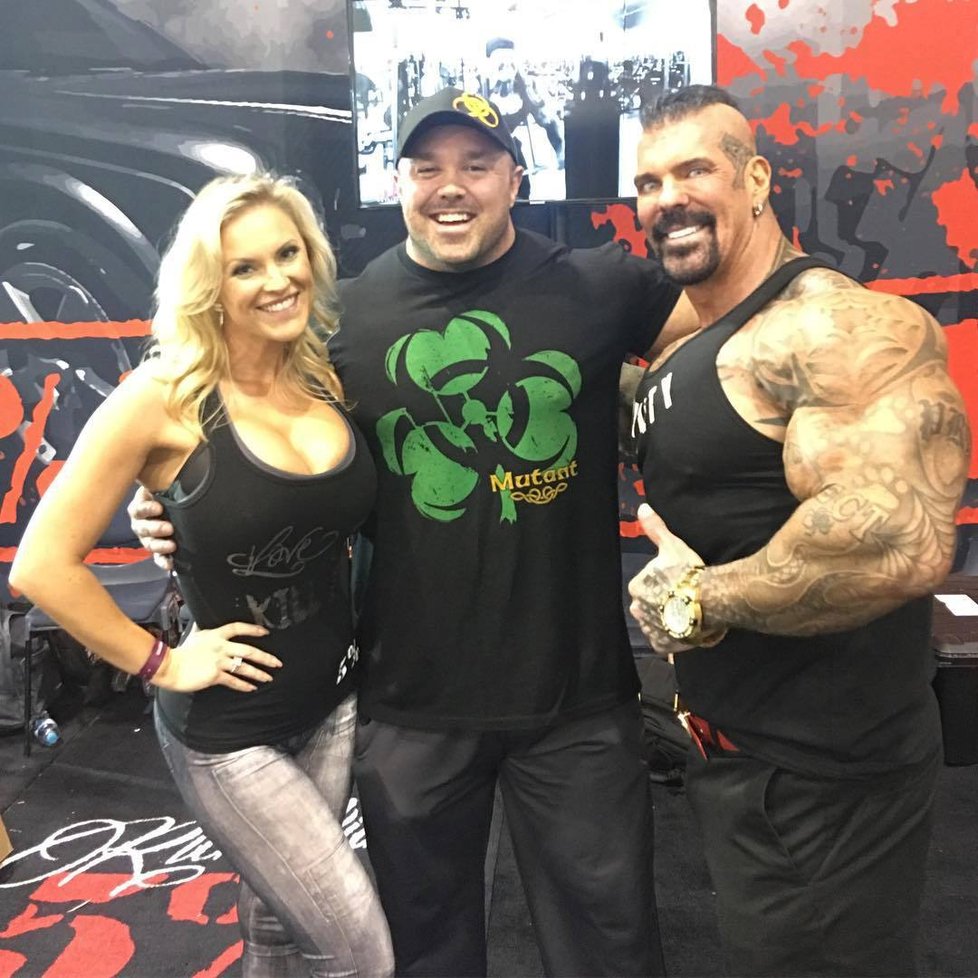 Kulturista Rich Piana skončil v kómatu. Na Instagramu se vždy chlubil svými svaly.