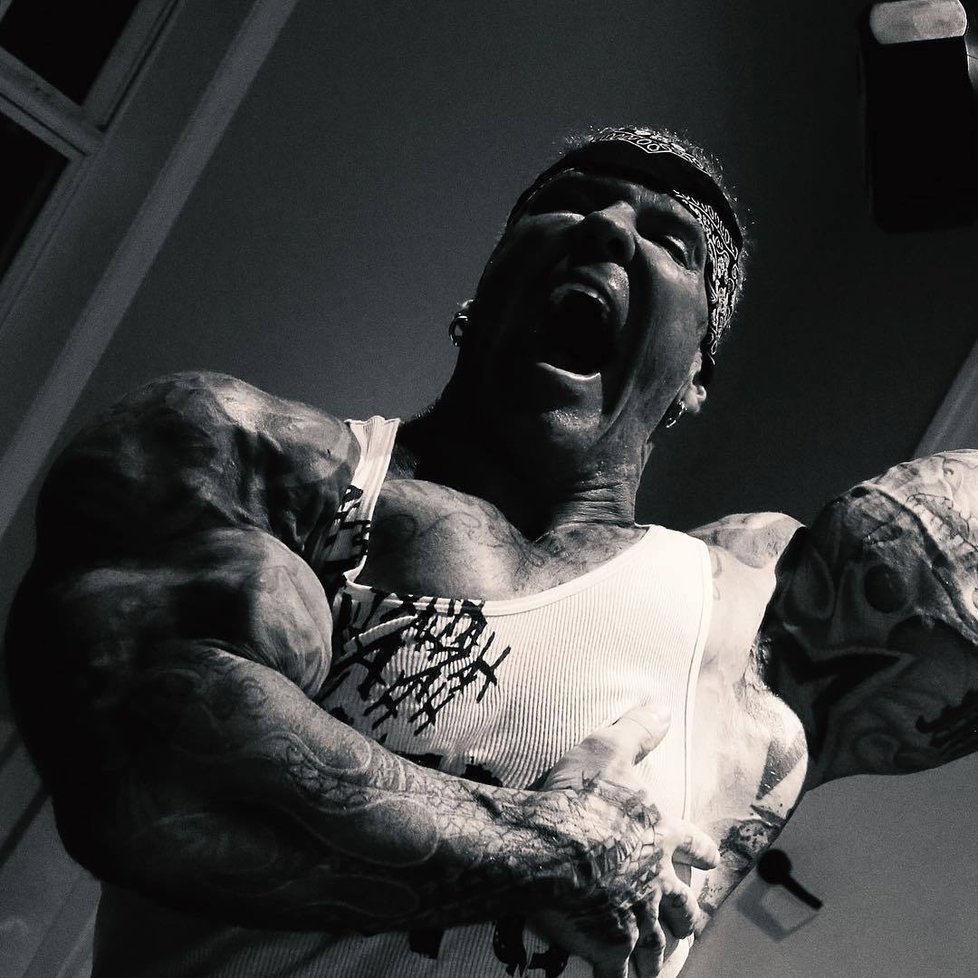 Kulturista Rich Piana skončil v kómatu. Na Instagramu se vždy chlubil svými svaly.