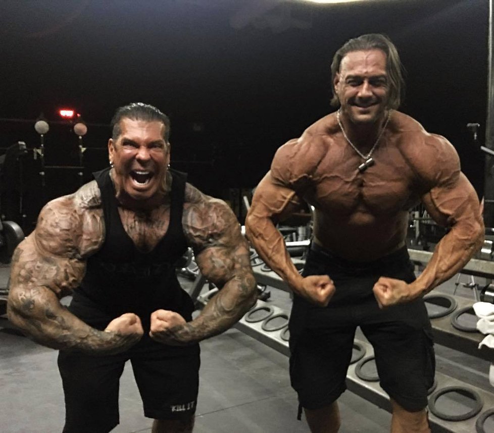 Kulturista Rich Piana skončil v kómatu. Na Instagramu se vždy chlubil svými svaly.