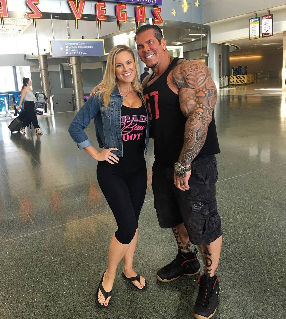 Kulturista Rich Piana skončil v kómatu. Na Instagramu se vždy chlubil svými svaly.