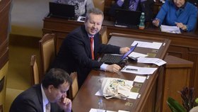 Ministr životního prostředí Richard Brabec (ANO) při jednání o NP Šumava