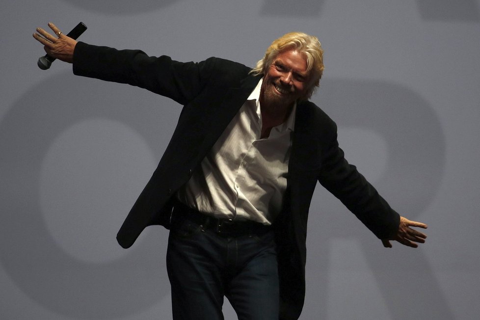 Sir Richard Branson chce umožnit cestování do vesmíru i civilistům.