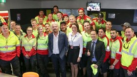 Richard Branson navštívil australskou pobočku své firmy.