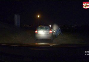 Konec noční honičky v ulicích Líšně. Šofér bavoráku si zadělal na problém, odmítl testy na drogy i alkohol.