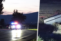 Auto u Travčic skončilo v poli: Mrtvého řidiče našel kolemjdoucí