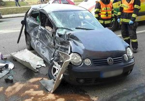 Opilý šofér linkového autobusu naboural 7. prosince 2016 v Brně VW Polo a vážně zranil řidičku a její dítě. Ve středu dostal u soudu 30 měsíců vězení natvrdo, pět let nesmí za volant.