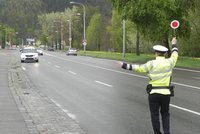 Ignorant (25) si nedělal těžkou hlavu ze zákazu řízení: Od volantu putoval rovnou do vazby