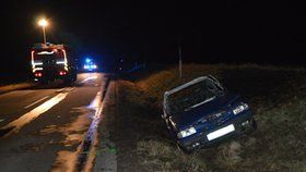 Tragická nehoda na Hodonínsku: Řidič uhořel ve vlastním autě!