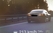 Hazardér za volantem: Po D1 jel 213 km/h