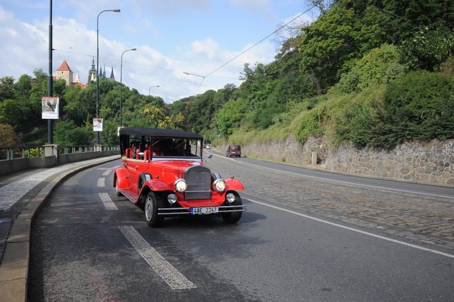 Řidičem historického taxi