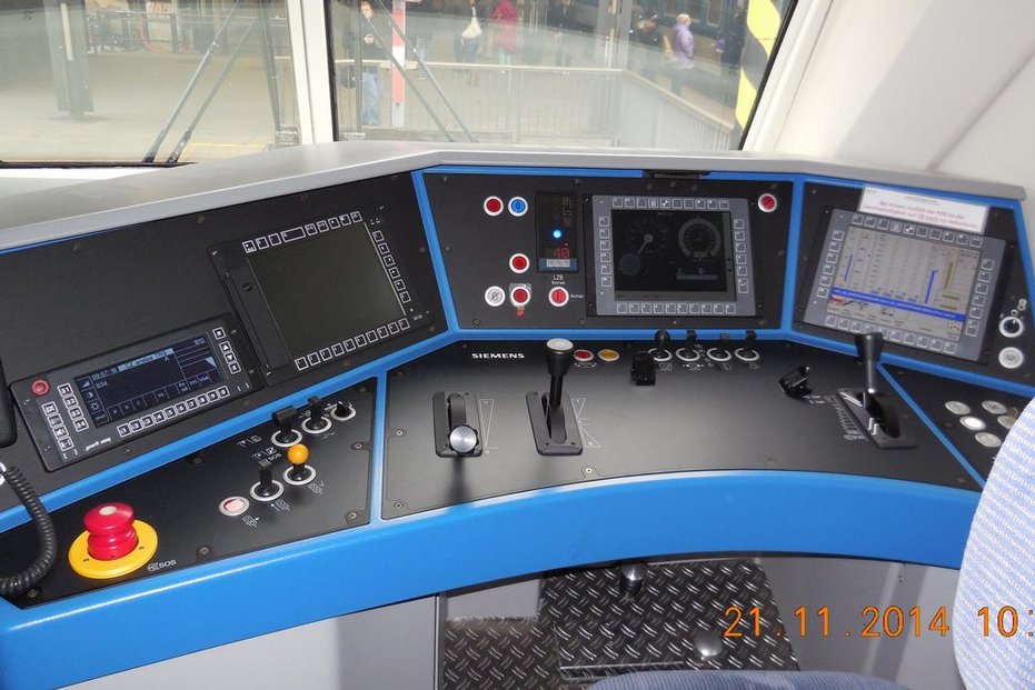 Řídící kabina lokomotivy Vectron firmy Regiojet