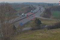 Řidič felicie jel po dálnici u Mikulova v protisměru: Málem zavinil vážnou nehodu