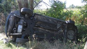 Takhle jezdí pervitin. Řidička (34) a spolujezdec vyvázli z ošklivé nehody na Znojemsku jen s lehkým zraněním.