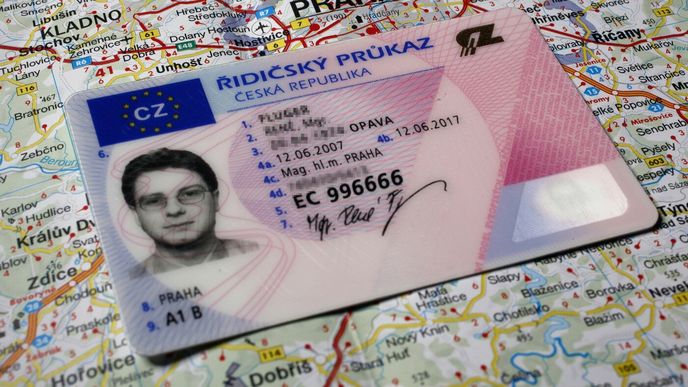 V roce 2026 vyprší platnost řidičského průkazu celkem 562 859 motoristům. O výměnu lze žádat už tři měsíce předem. V roce 2026 vyprší platnost řidičského průkazu celkem 562 859 motoristům. O výměnu lze žádat už tři měsíce předem.