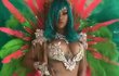 Rihanna řádila na karnevalu na Barbadosu téměr nahá. Odvážný kostým nezakrýval skoro nic.
