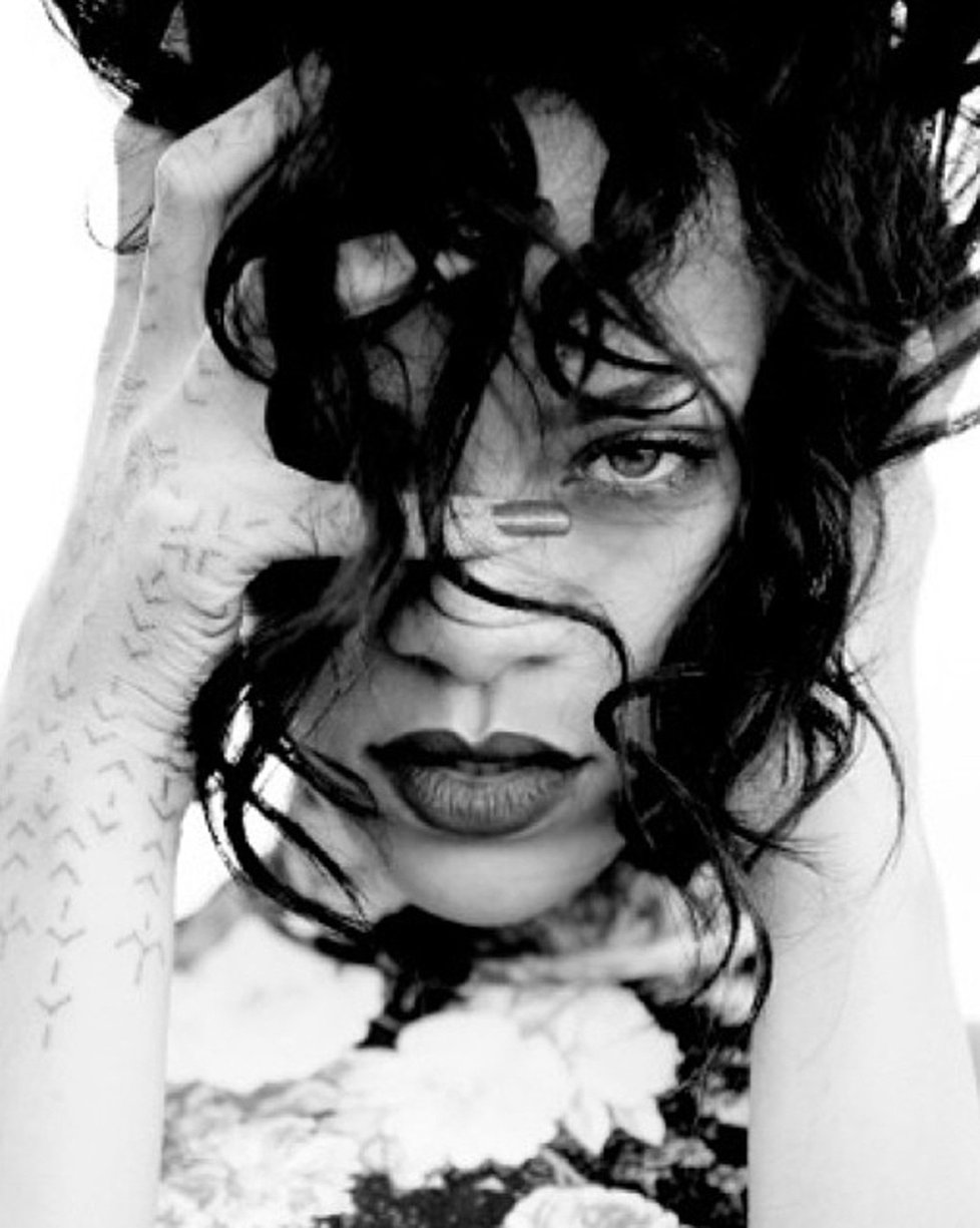Rihanna si nechala na Novém Zélandu udělat nové tetování...