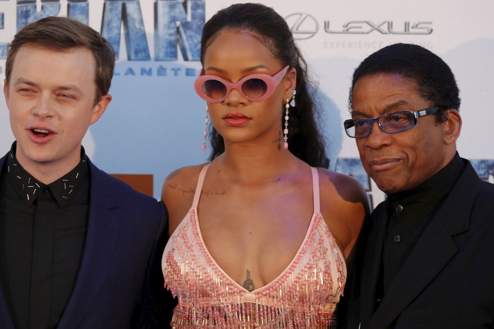 Zpěvačka Rihanna se zúčastnila i premiéry filmu Valerian ve francouzském Saint Denis