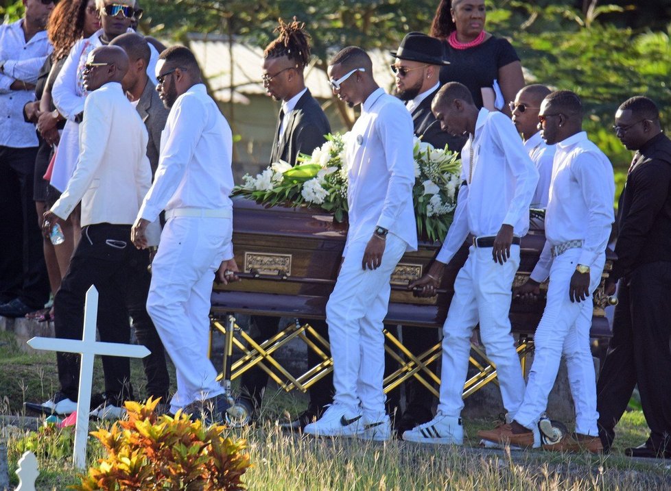 Pohřeb bratrance Rihanny