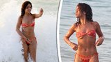 Sexy Rihanna v neposedných mini bikinách dovádí na Barbadosu