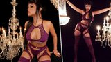 Žhavá Rihanna ve vánoční kolekci sexy spodního prádla! Obklopila se křišťálem