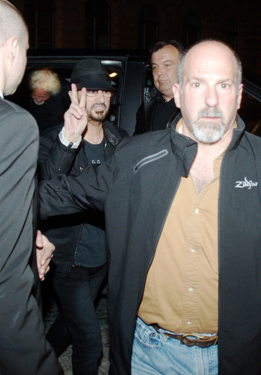Ringo přijel v dobré náladě, novináře s radostí pozdravil