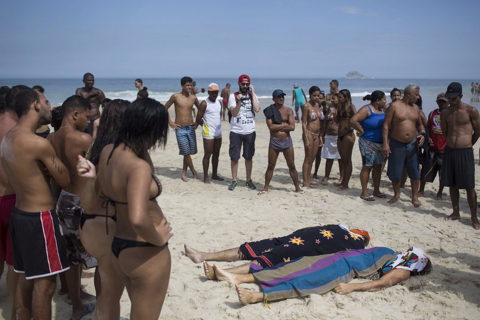 V Riu se zřítila cyklostezka: Zemřeli dva lidé.