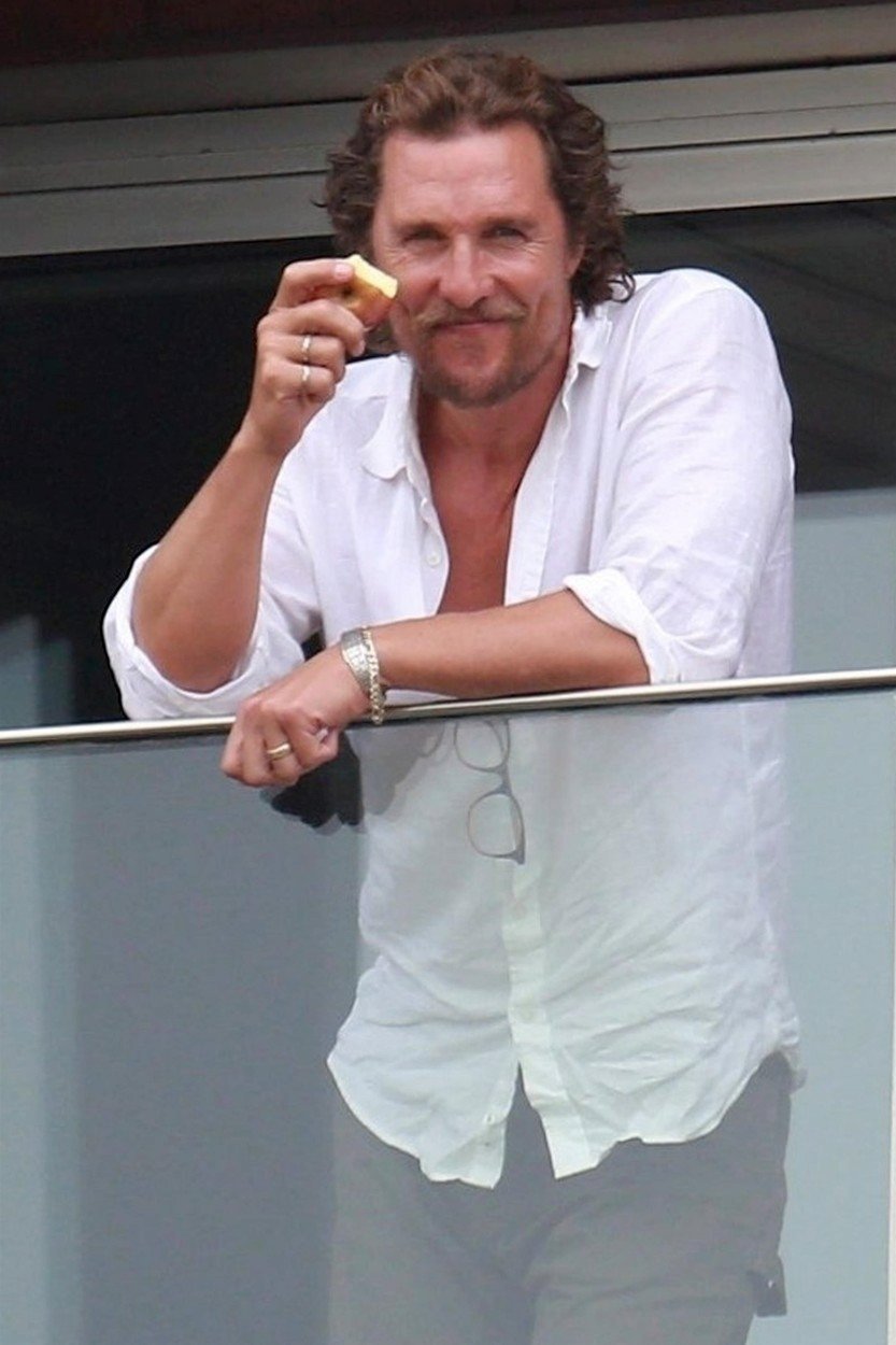 Matthew Mcconaughey v Riu.