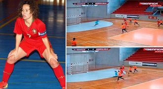 VIDEO: Tahle holka umí. Senzační gól v ženském futsalu!