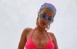Rita Ora se na Instagramu pochlubila neschopností vybrat správnou velikost podprsenky