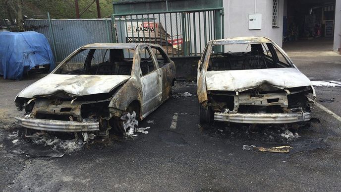 Majiteli Řízkárny v minulosti zapálili auta