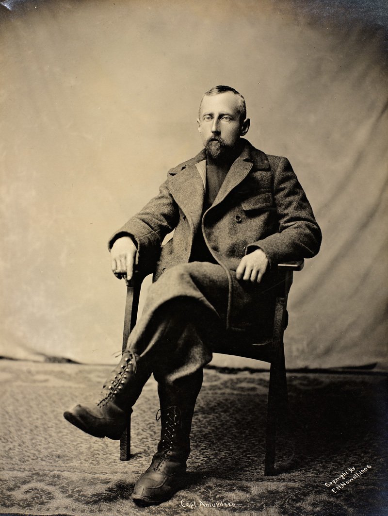 Roald Amundsen.