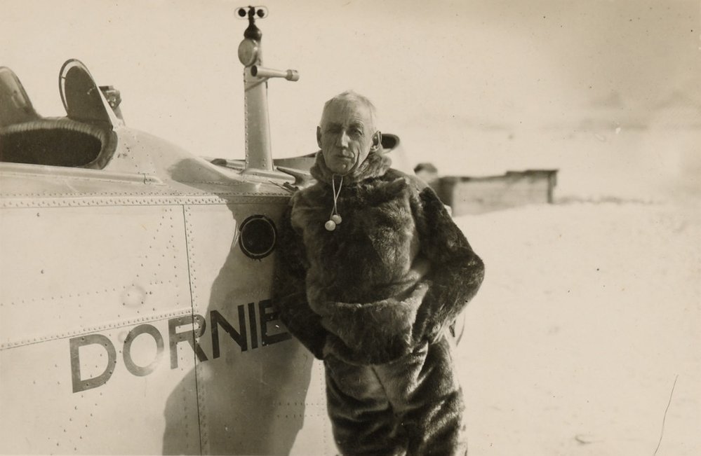 Roald Amundsen na Špicberkách v roce 1925