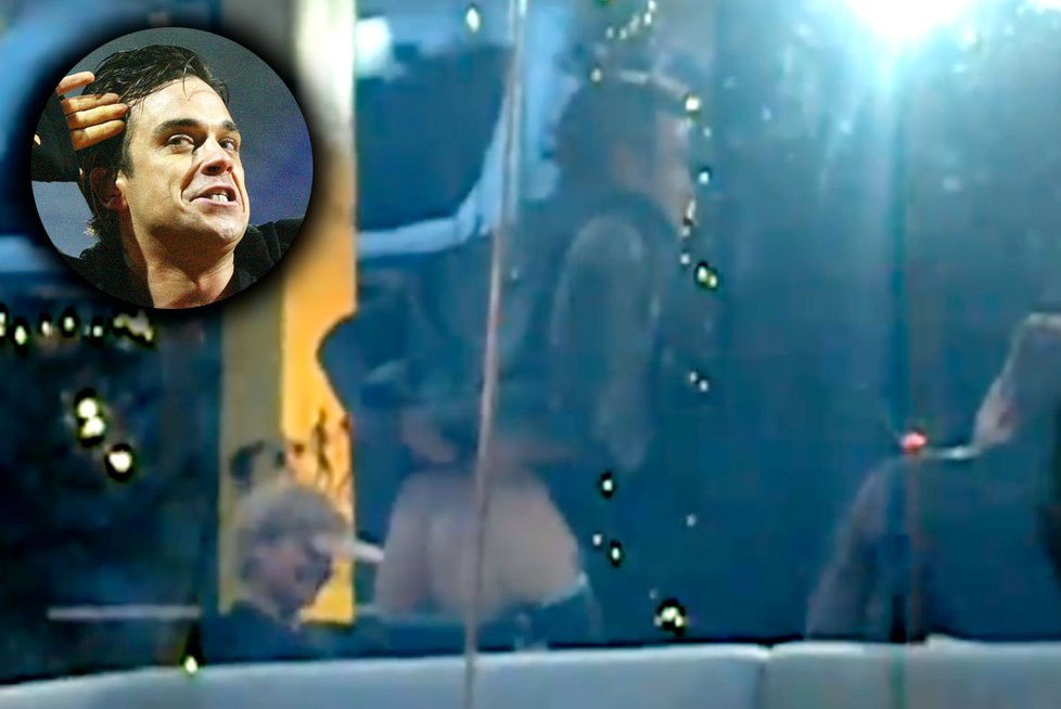 Britský zpěvák Robbie Williams ukázal holou zadnici v televizní show. To by nebyl rok 2010, aby rebel Robbie zase něco neukázal! Ještě se letos stihl oženit..