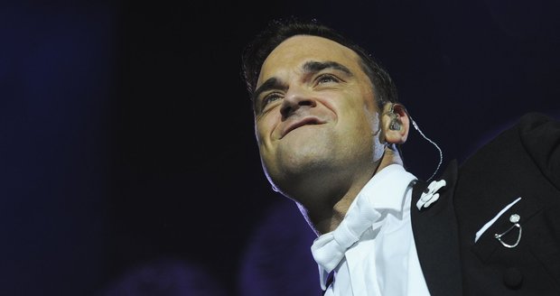 Britský zpěvák Robbie Williams vystoupil loni 26. dubna v Praze.
