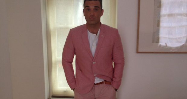 Robbie Williams Den 1 - připraven jít na plac. RW