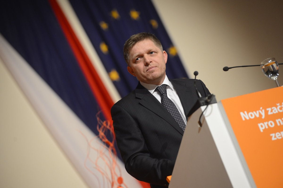 Slovenský premiér Robert Fico dorazil v sobotu do Ostravy na 37. sjezd ČSSD.