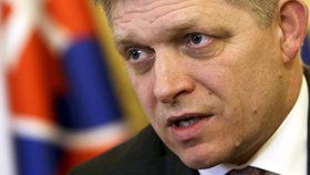 Robert Fico tvrdě o muslimských migrantech: Nedělejme ze sebe idioty, žádné multkulti Slovensko nebude.