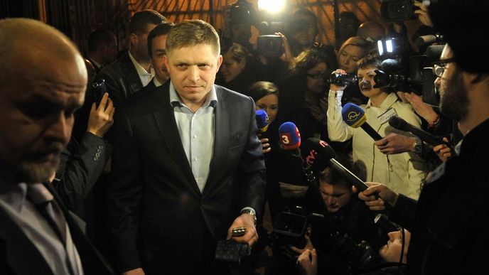 Robert Fico uznal svou porážku ještě před půlnocí