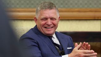 Slovensko zavedlo maximální rychlost chodců. Úmrtnost při čelním střetu klesla o 10 procent, chlubí se Fico Slovensko zavedlo maximální rychlost chodců. Úmrtnost při čelním střetu klesla o 10 procent, chlubí se Fico