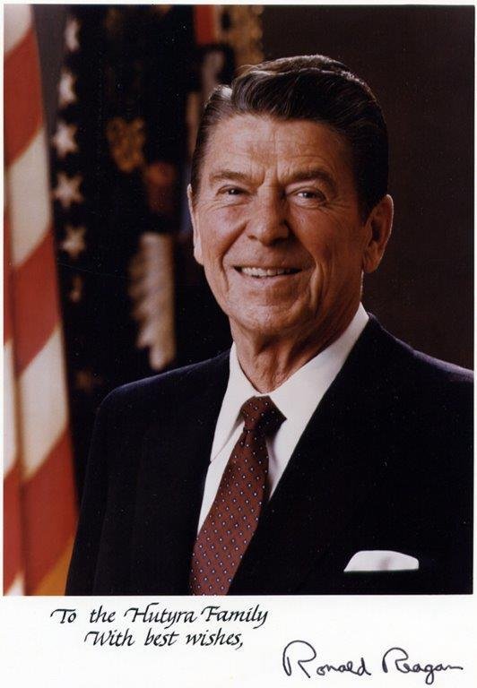 K úspěšnému útěku mu gratuloval i tehdejší americký prezident Ronald Reagan.