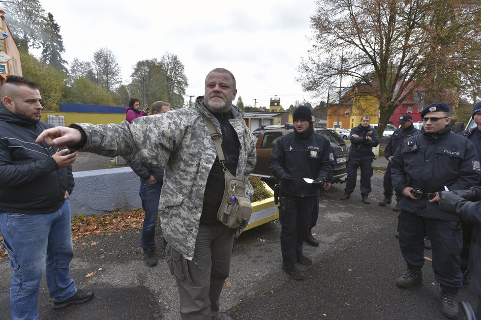 Ztraceného chlapce hledaly desítky policistů i dobrovolníků.