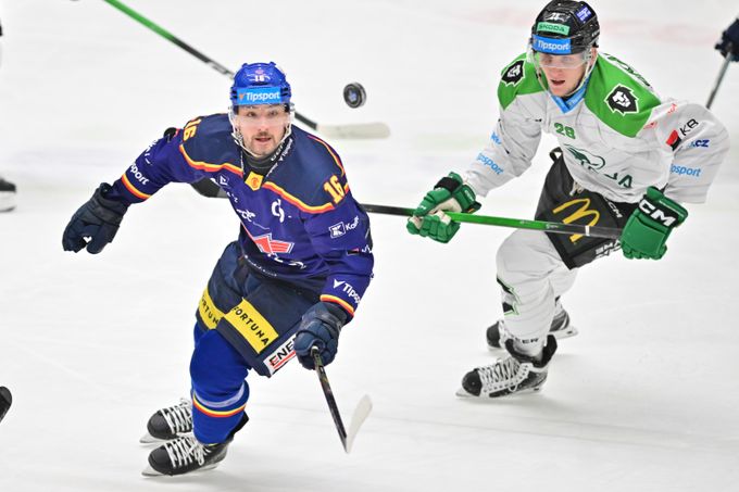 ONLINE: Hradec Králové - Sparta 0:0. Sesadí Pražané Třinec z čela? Kladno hostí Kometu ONLINE: Hradec Králové - Sparta 0:0. Sesadí Pražané Třinec z čela? Kladno hostí Kometu