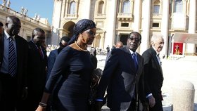 Manželé Robert a Grace Mugabeovi: Bývalý první pár afrického Zimbabwe