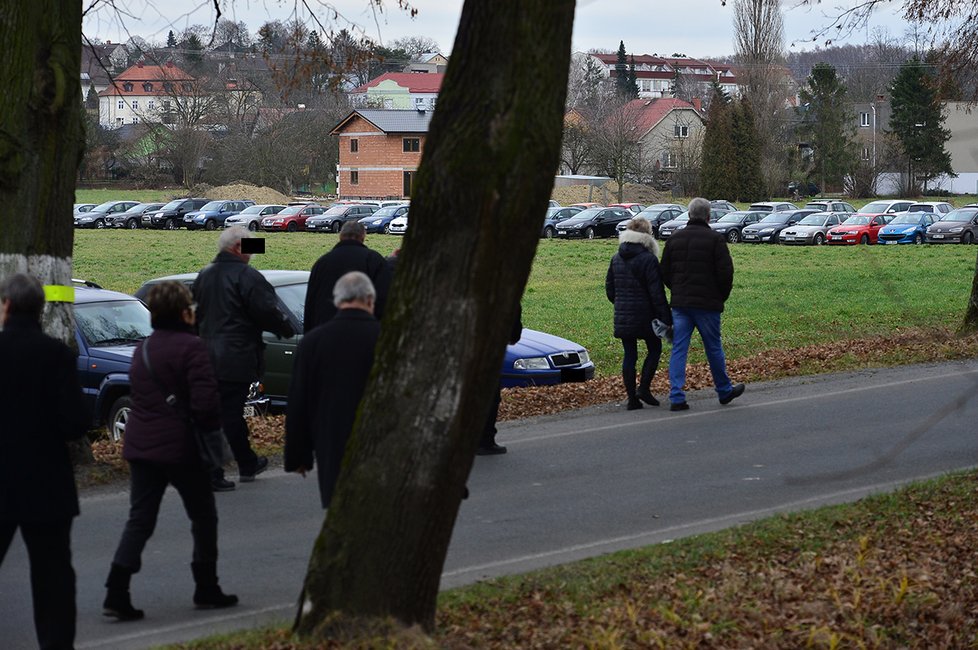 Dojemný pohřeb Roberta P. (†46), který se stal jednou z obětí masakru v ostravské nemocnici.