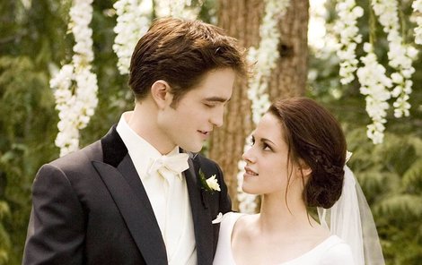 Robert Pattinson & Kristen Stewart