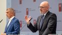 Ministr školství Robert Plaga po boku premiéra Babiše na tiskovce po jednání vlády (20.7.2026) Ministr školství Robert Plaga po boku premiéra Babiše na tiskovce po jednání vlády (20.7.2026)