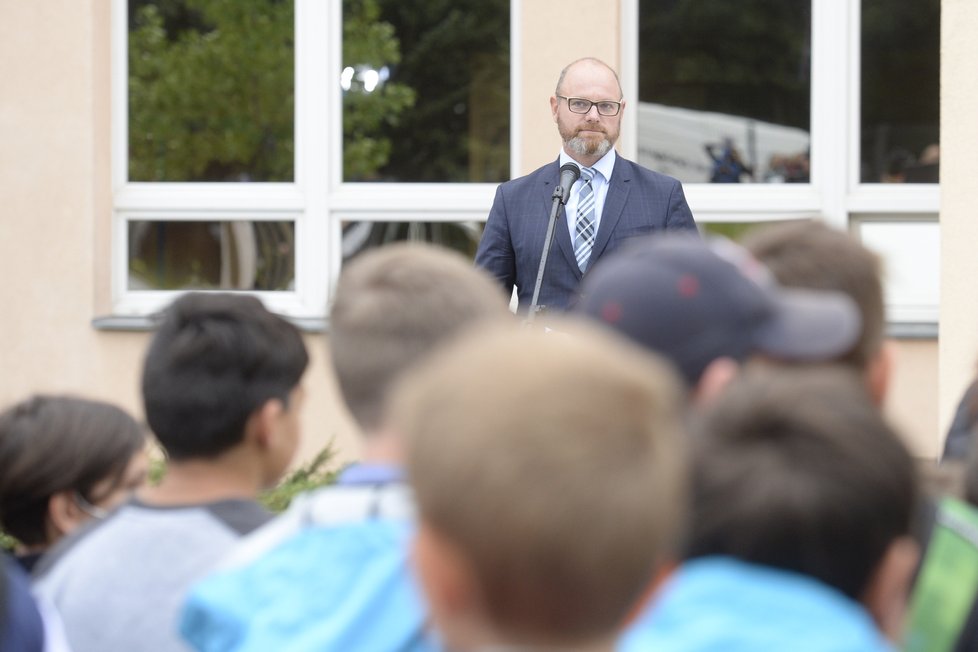 Pražský magistrát zajistí pro děti příslušníků profesí, které jsou nezbytné pro boj s koronavirem, výuku ve vybraných základních školách (ilustrační foto).